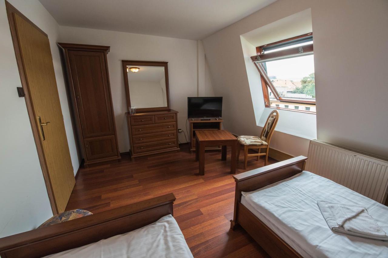 Hotel David Velke Bosany Dış mekan fotoğraf