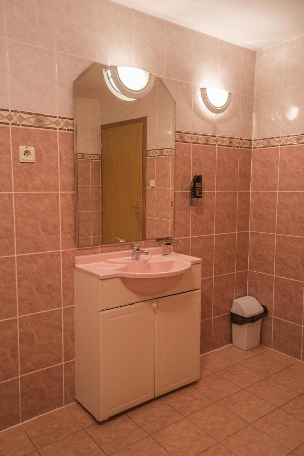 Hotel David Velke Bosany Dış mekan fotoğraf