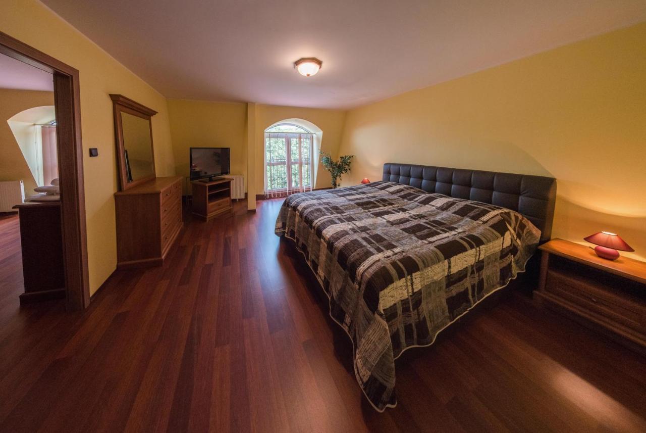 Hotel David Velke Bosany Dış mekan fotoğraf