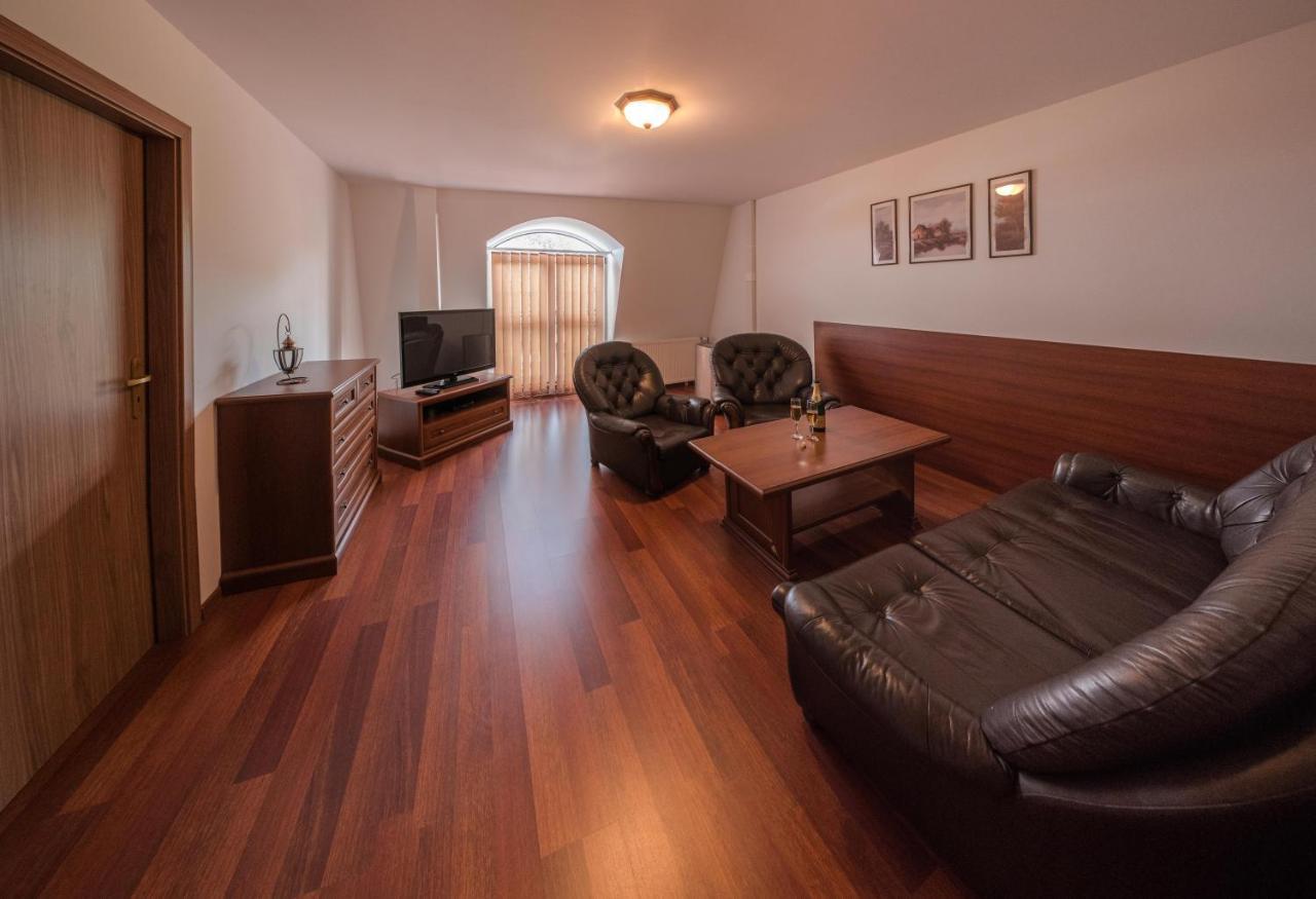 Hotel David Velke Bosany Dış mekan fotoğraf